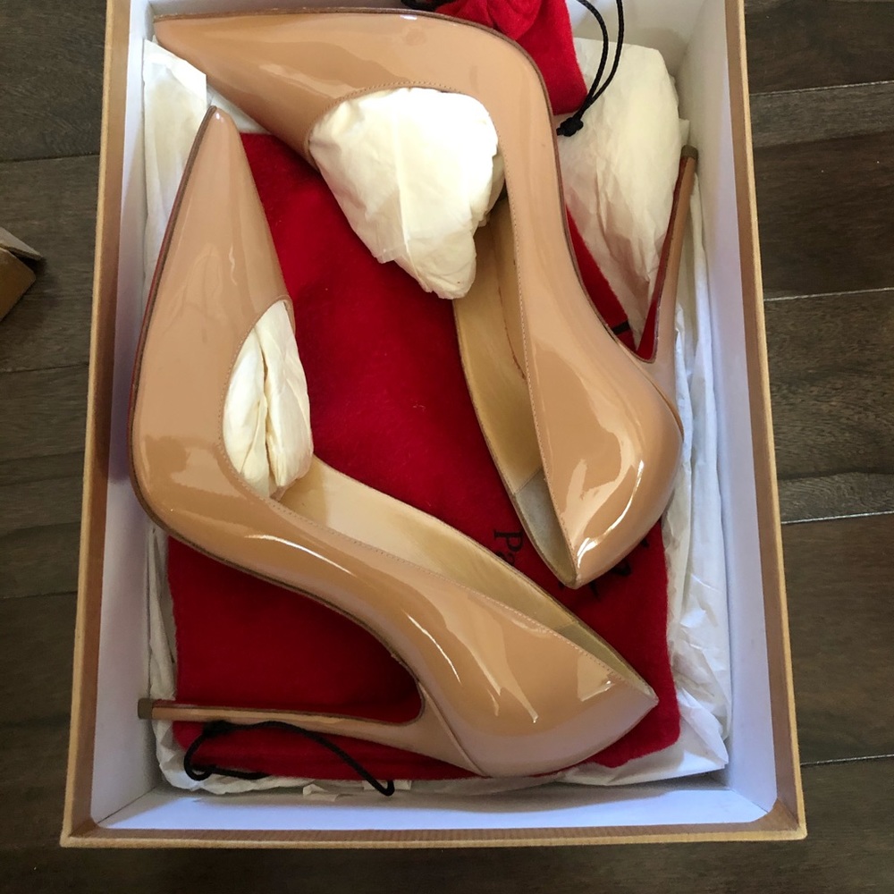 So Kate authentic Christian Louboutin